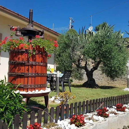 In Collina A Due Passi Dal Mare *