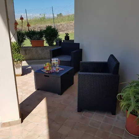 Villa In Collina A Due Passi Dal Mare *