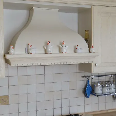 Villa In Collina A Due Passi Dal Mare