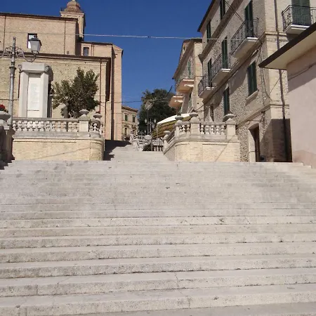 Villa In Collina A Due Passi Dal Mare *